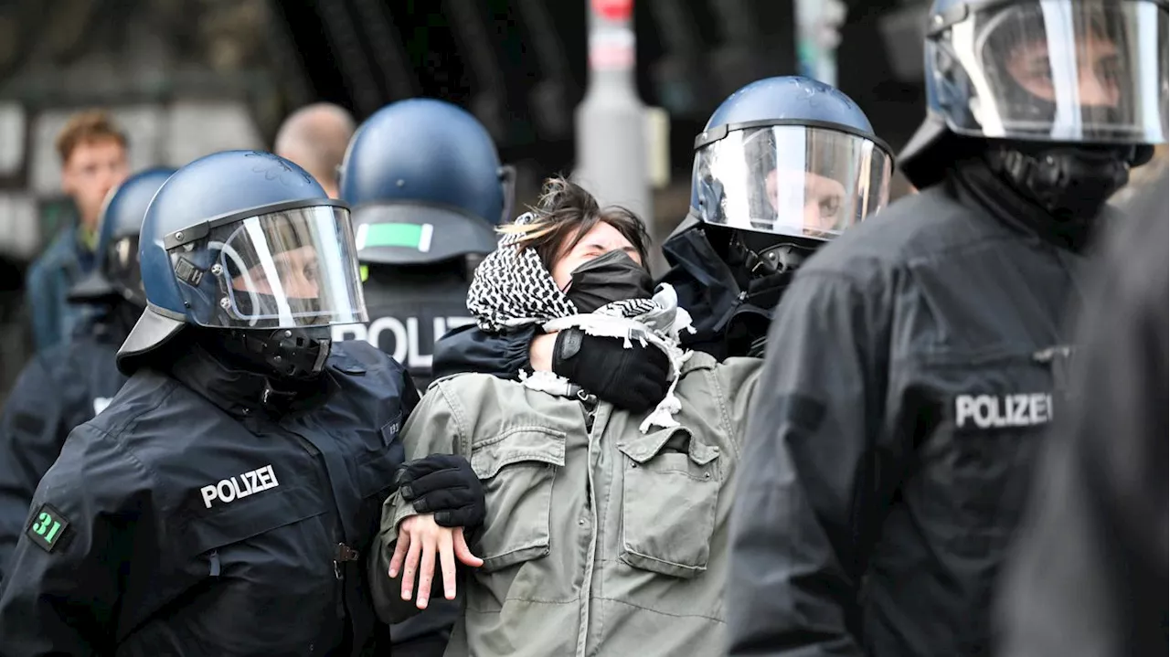 Polizei ermittelt gegen Aktivisten: Berliner Humboldt-Uni erfasst nach Besetzungen das Schadensausmaß