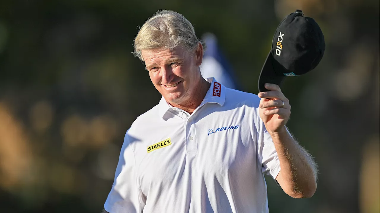 Els, Chalmers share Senior PGA Championship lead going to final round