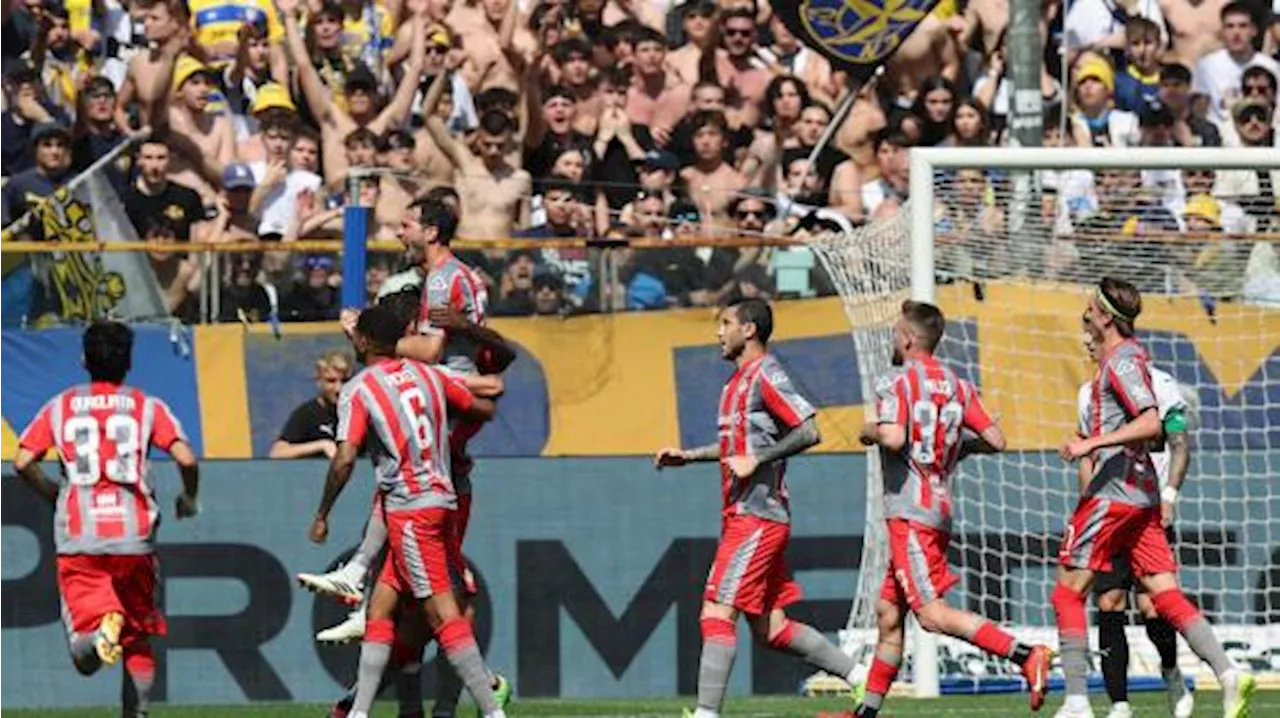 La Cremonese vola in finale playoff: 4-1 al Catanzaro, ora sfiderà il Venezia