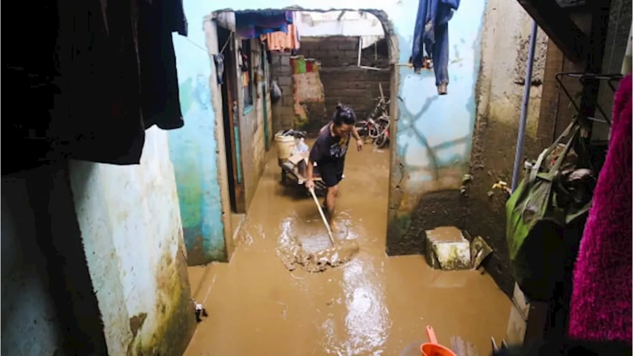 Titik Banjir di Jakarta Bertambah jadi 31 RT, Ini Daftarnya