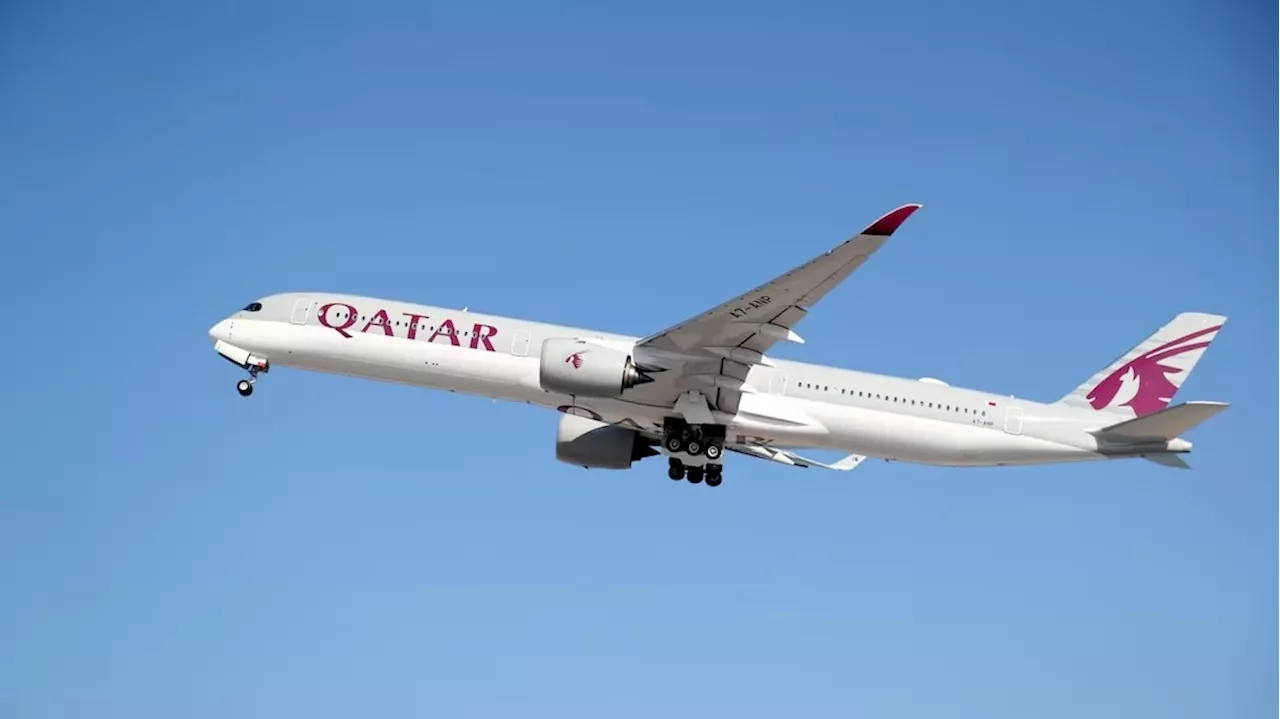 दोहा से डबलिन जा रहे Qatar Airways की फ्लाइट में टर्बुलेंस से अफरा-तफरी, 12 यात्री हुए घायल