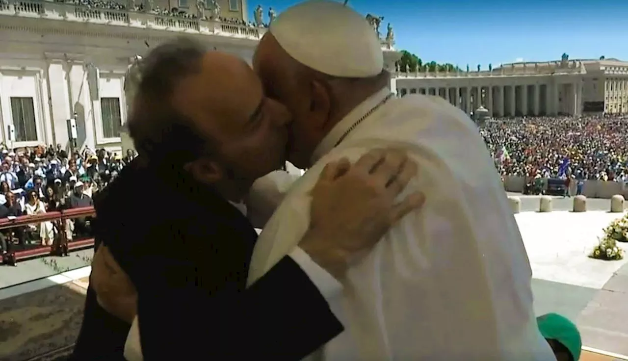 Benigni mattatore a San Pietro con il Papa: cosa ha detto il comico