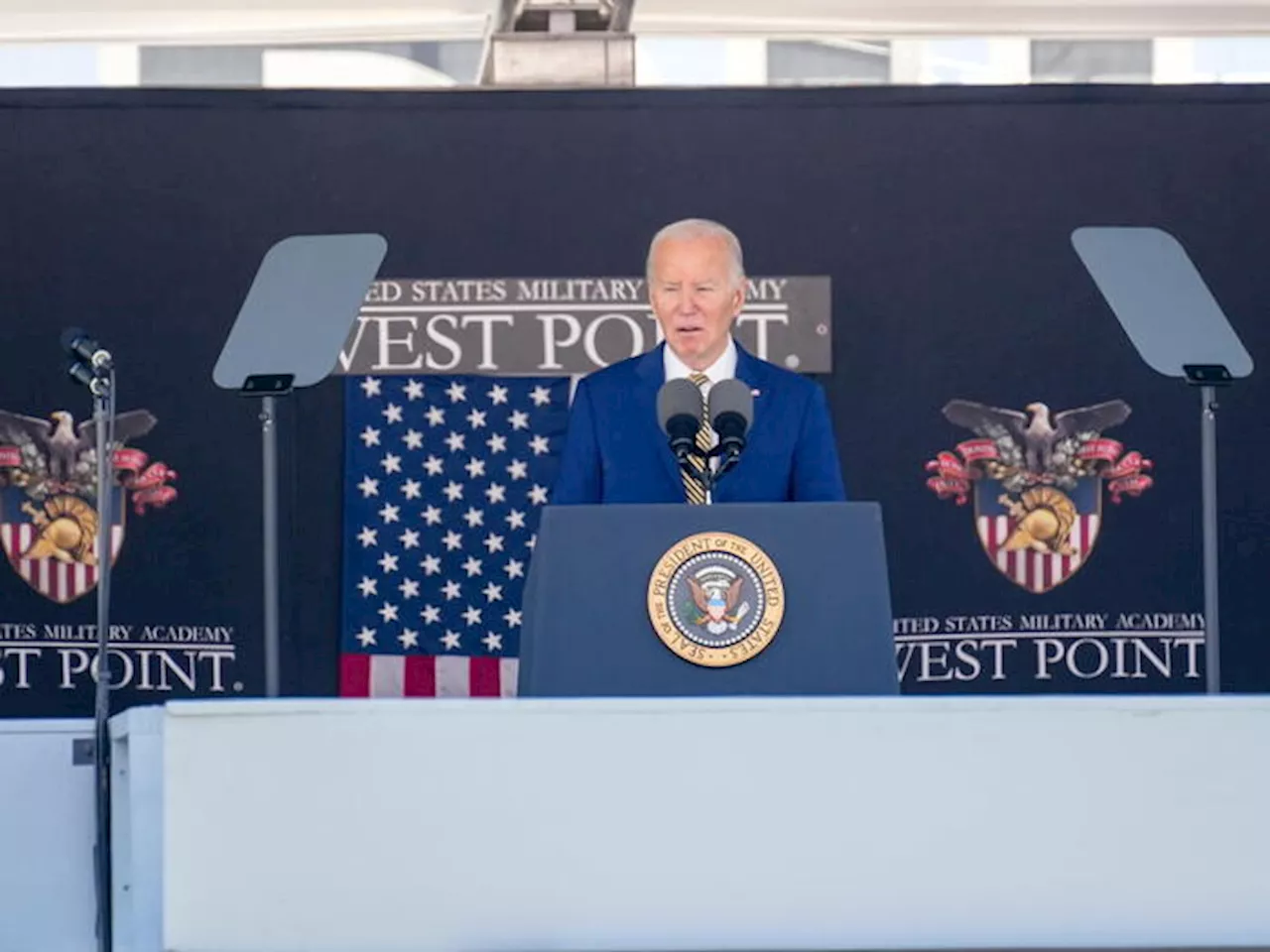 Biden da del 'tiranno' a Putin. L'ambasciatore russo: 'E' inaccettabile'