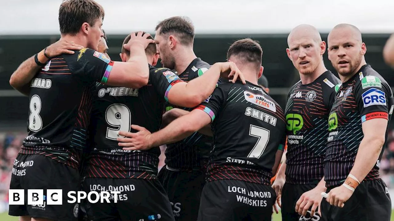 Super League: Salford Red Devils 6-20 Wigan Warriors - champions go level at top