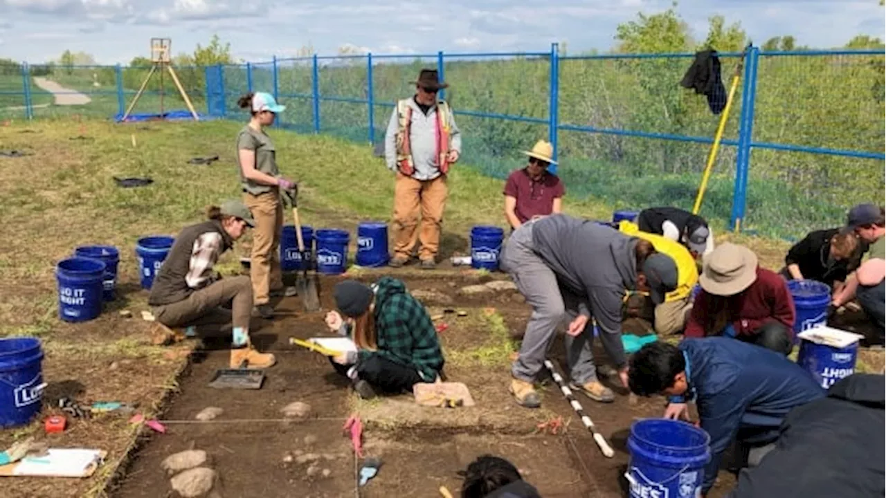 Archaeological excavation at Calgary park reveals ancient Blackfoot artifacts