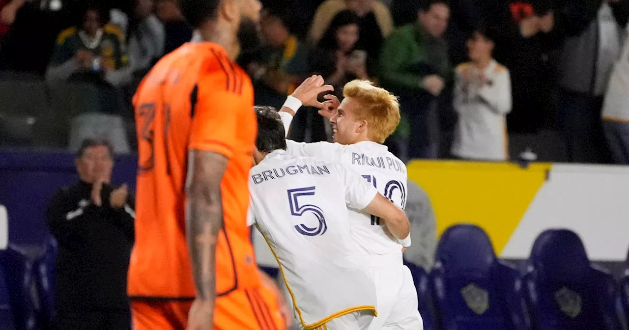 Puig, Pec each score a goal as Galaxy beats Dynamo 2-1