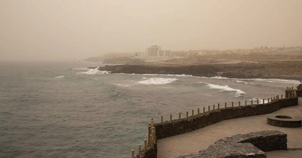 Brits warned Canary Islands' holiday bliss marred by intense Sahara sandstorms