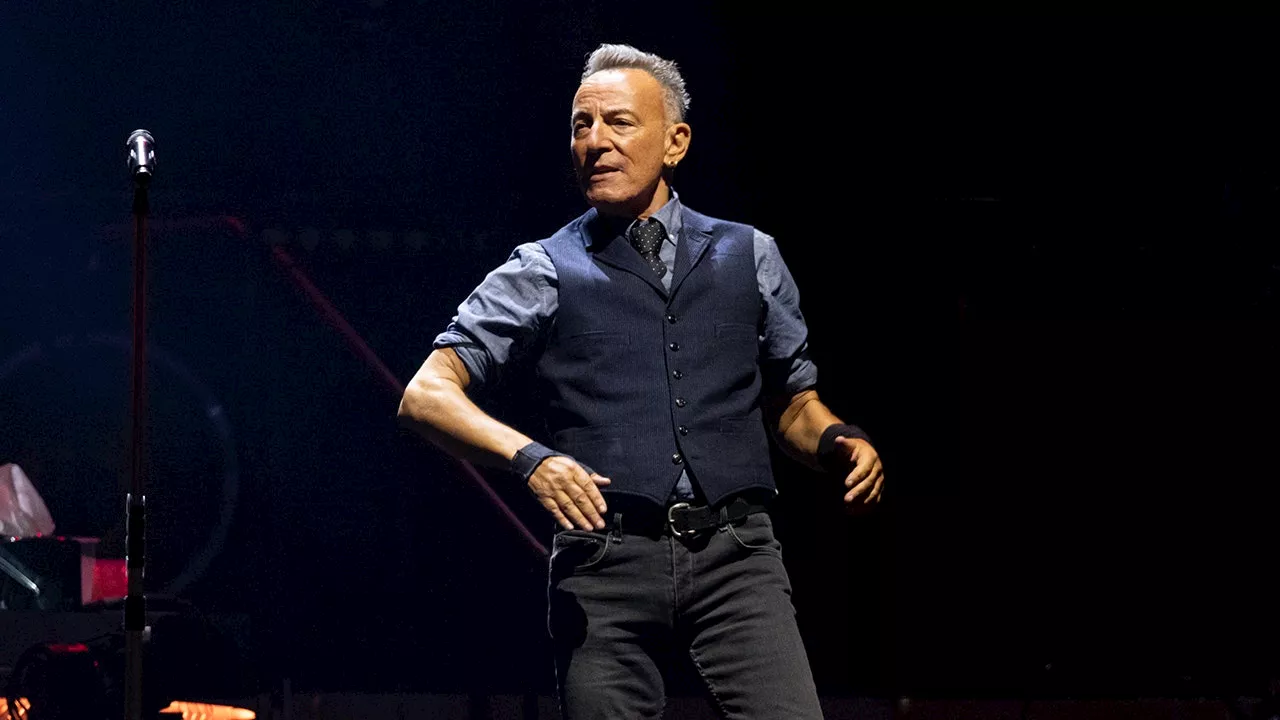 Bruce Springsteen postpones tour dates for the next ten days under ‘doctor’s direction’