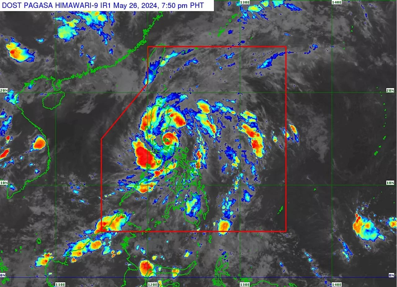 Aghon intensifies slightly, makes landfall over Patnanungan Island