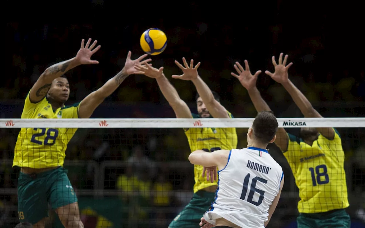 Brasil perde para Itália na Liga das Nações de vôlei e reclama de erro da arbitragem