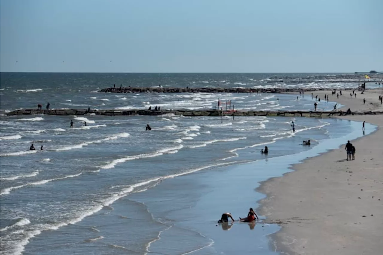 Second drowning this weekend: 19-year-old Houston woman drowns at Galveston Beach