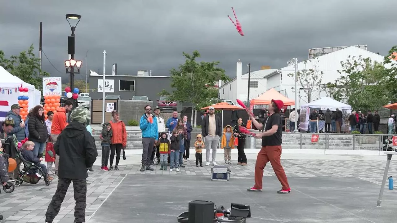 Utahn shares the joy of busking at Salt Lake City's Buskerfest