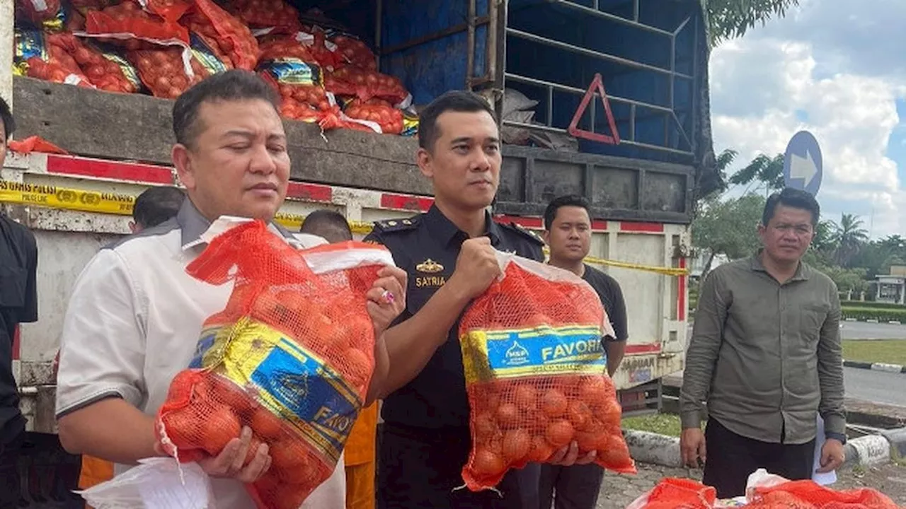 21 Ton Bawang Bombai Ilegal dari Malaysia Gagal Beredar di Pekanbaru