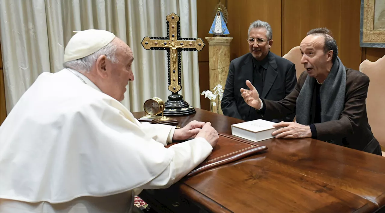 Benigni davanti al Papa: 'Insieme alle elezioni, noi il campo largo'