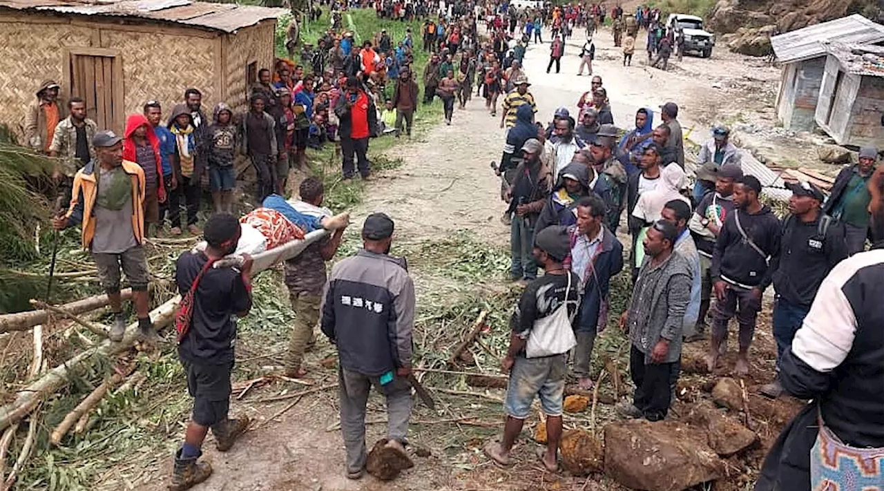 Papua Nuova Guinea, frana distrugge un intero villaggio: è strage