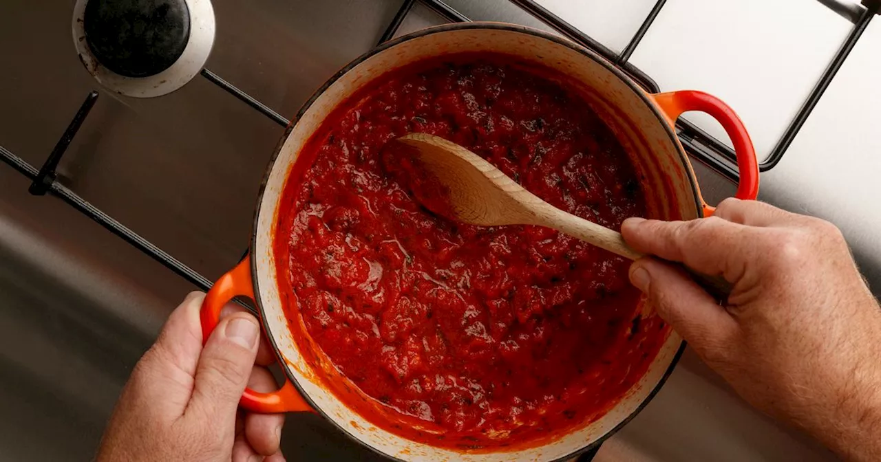 Supermarket recalling pasta sauce which may contain glass