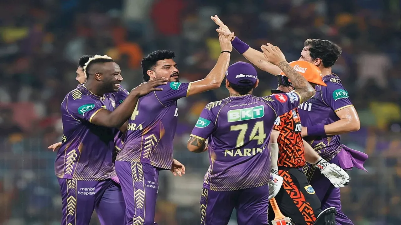 KKR vs SRH : ताश के पत्तों की तरह फाइनल में बिखरी हैदराबाद, कोलकाता के सामने 114 रनों का लक्ष्य