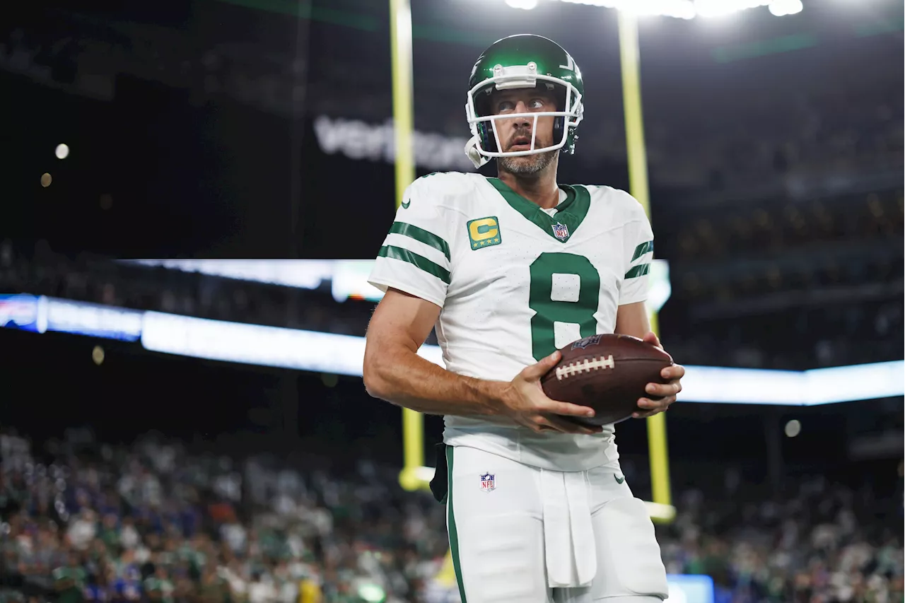 Jets News: Aaron Rodgers Sends Message to Any New York Fans Doubting Him