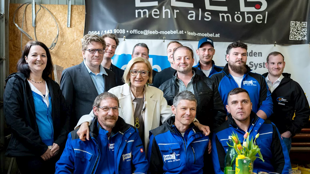 Landeshauptfrau Mikl-Leitner besuchte Firma Leeb in Mank