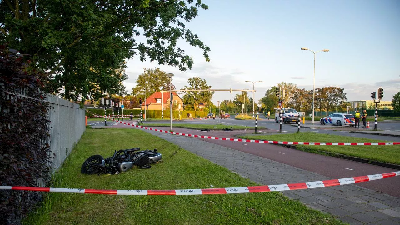 112-nieuws: motorrijder maakt harde smak • brommobiel in sloot, vrouw gered