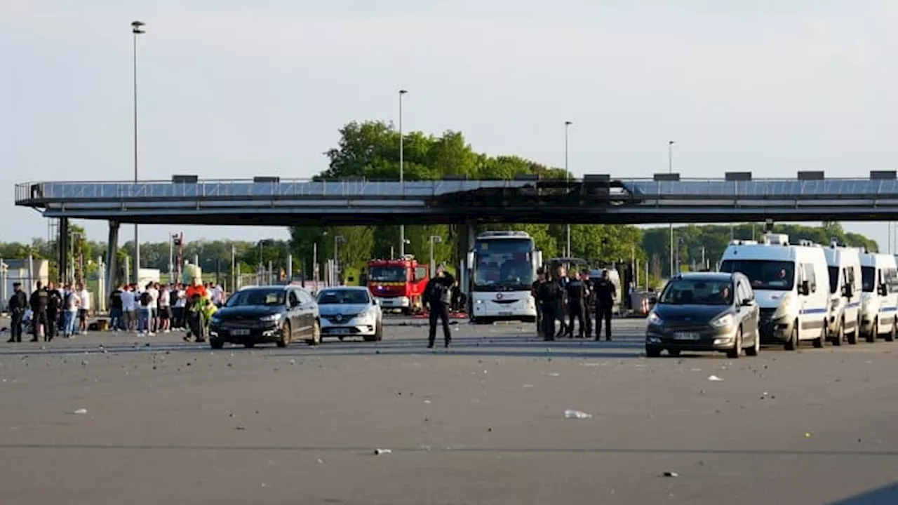 Incidents OL-PSG: un ultra parisien dénonce des 'saluts nazis' de Lyonnais lors des affrontements qui...