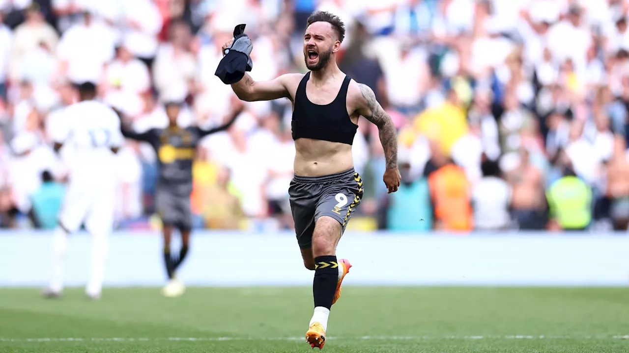 Eagle-eyed fans spot Adam Armstrong’s injury time blunder during Southampton’s promotion triumph...