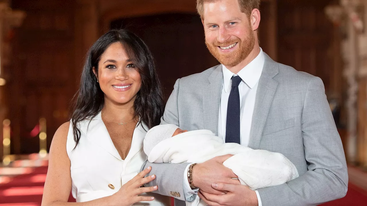 Meghan Markle and Prince Harry stage manage everything to suit them, including Archie’s BIRTH, expert s...