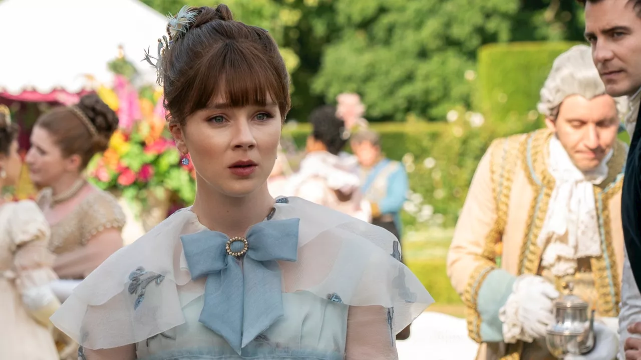 L’actrice d’Eloise dans Bridgerton «vexée» par l’histoire d’amour entre Colin et Penelope