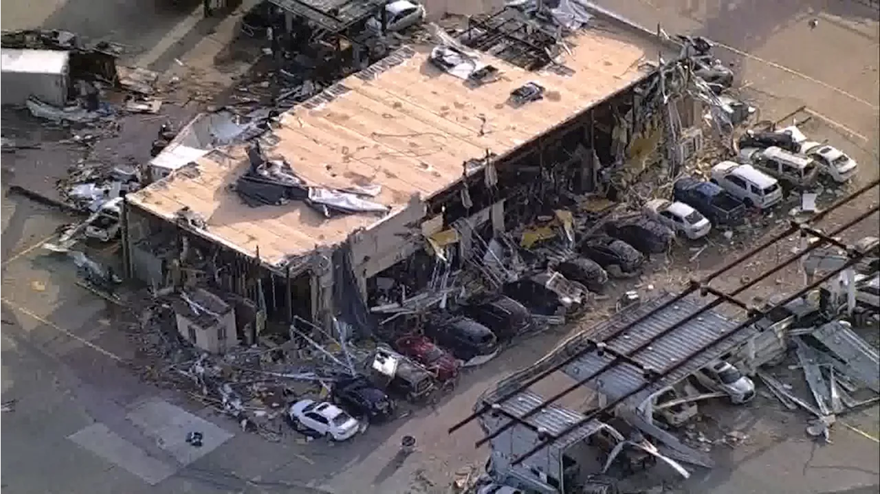 Why was the North Texas tornado-producing supercell so strong and long-lived?