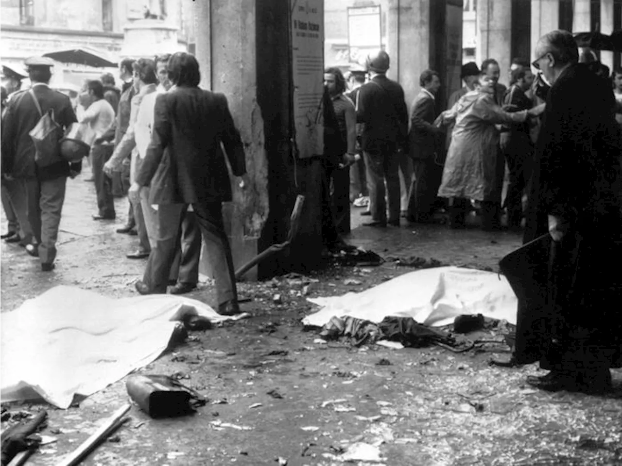 La strage di Piazza della Loggia 50 anni fa - LE FOTO storiche