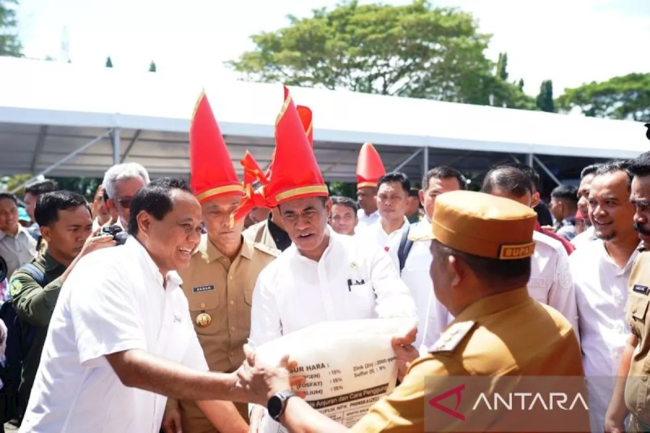 Pupuk Indonesia kirim pupuk ke kabupaten terdampak banjir di Sulsel