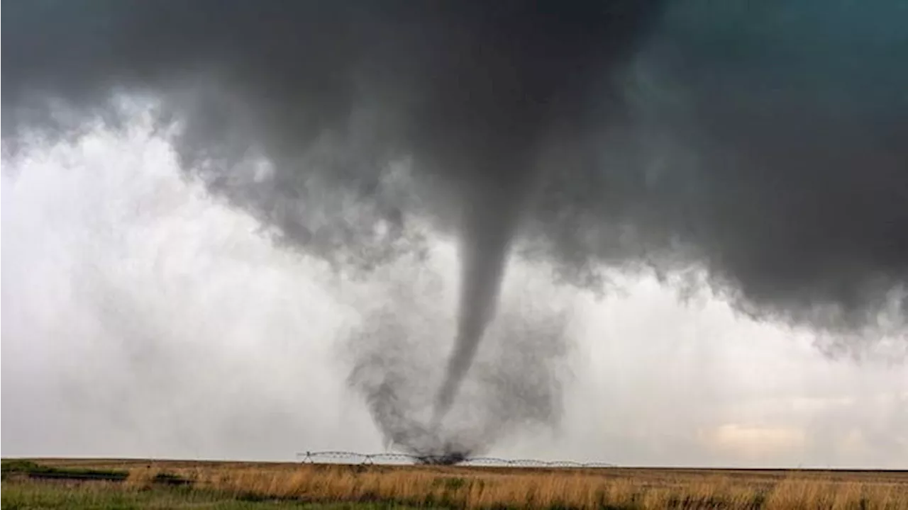 Badai Petir hingga Tornado Landa 4 Negara Bagian AS, 21 Orang Tewas