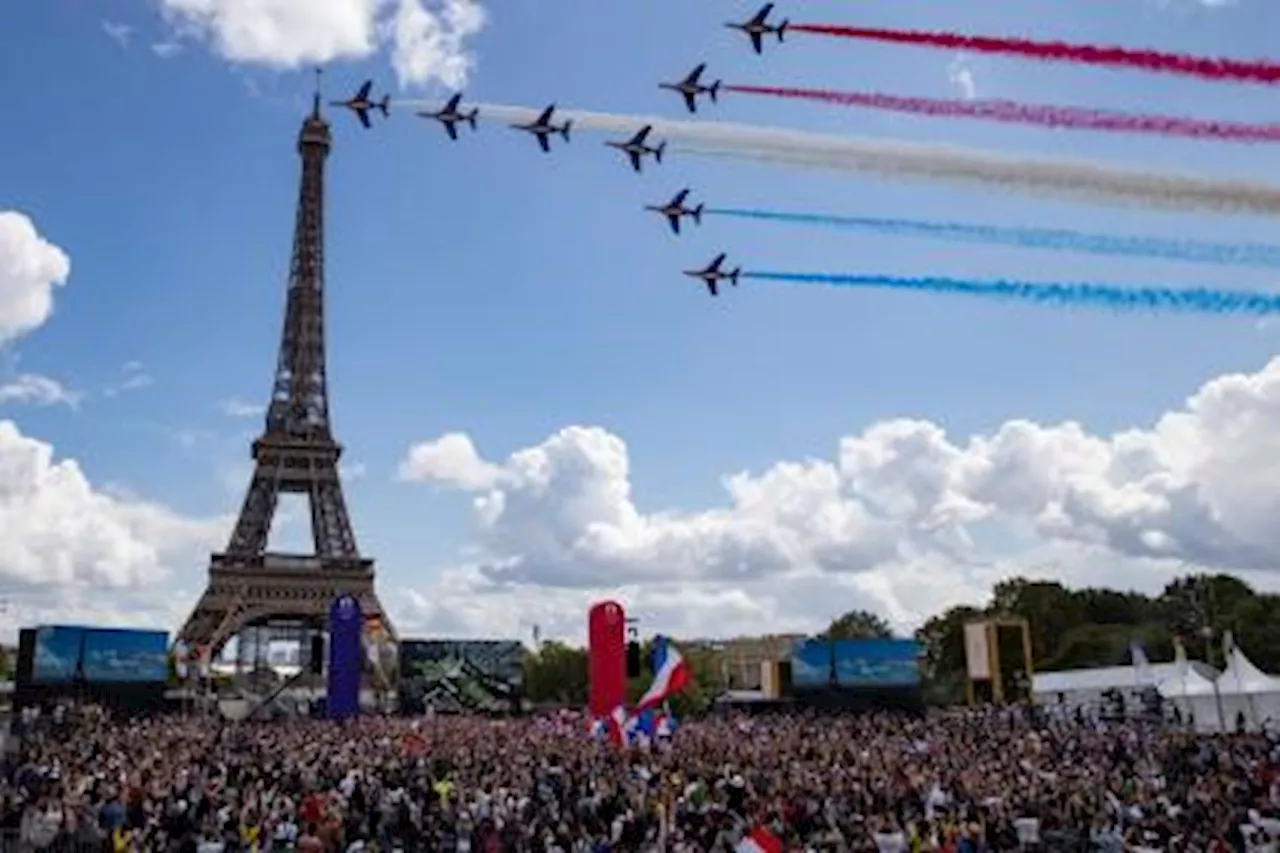 Torre Eiffel hace controversial cambio antes de los Juegos Olímpicos