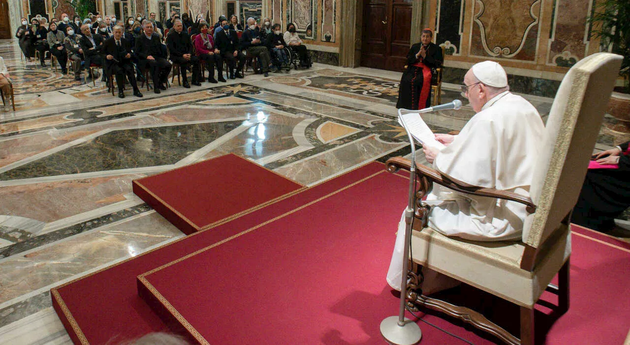 Vaticano, la giustizia del Papa a setaccio dei canonisti: «Eccessivi privilegi ai magistrati, responsabilità c