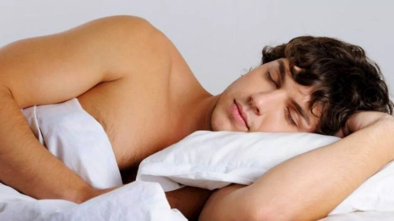 Benefits of Sleeping Naked: अगर जान लिए बिना कपड़े पहने सोने के ये 5 फायदे, तो आप भी...