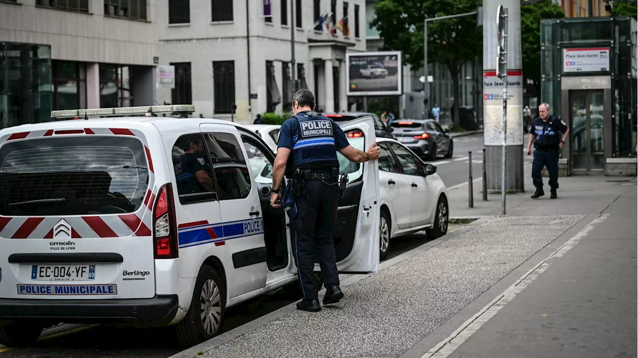 Attaque du métro de Lyon : la garde à vue du suspect levée pour incompatibilité médicale
