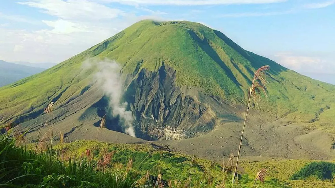 6 Fakta Menarik Gunung Empung, Kembaran Gunung Lokon di Sulawesi Utara