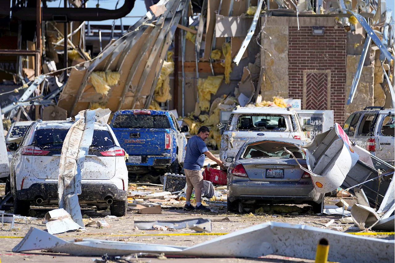 At least 18 dead in Texas, Oklahoma and Arkansas after severe weather roars across region