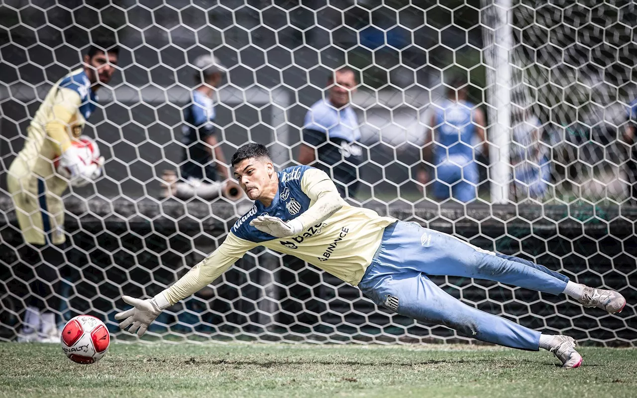 Gabriel Brazão assume responsabilidade no Santos após lesão de João Paulo