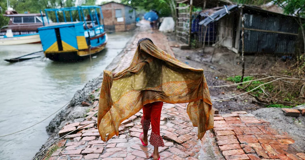 Millions without power as cyclone Remal pounds Bangladesh and India