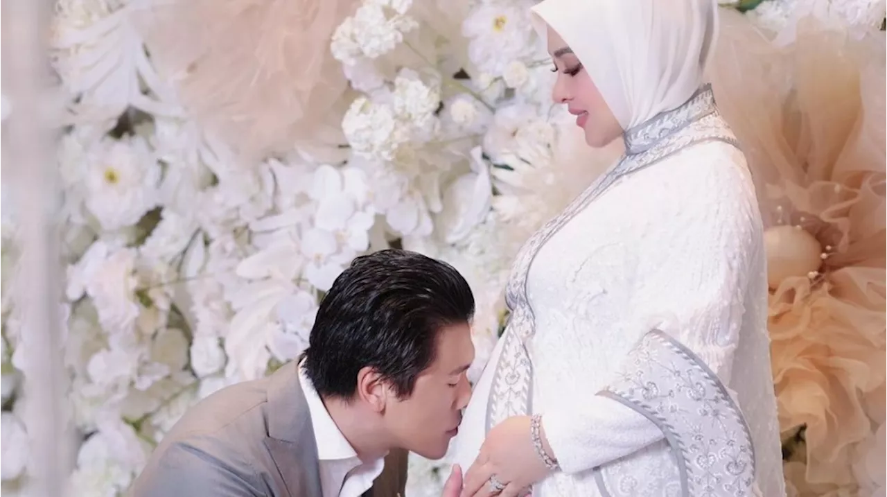 Momen Reino Barack Cium Perut Syahrini Sebelum Olahraga, Warganet: Gak Sabar Baby Launching