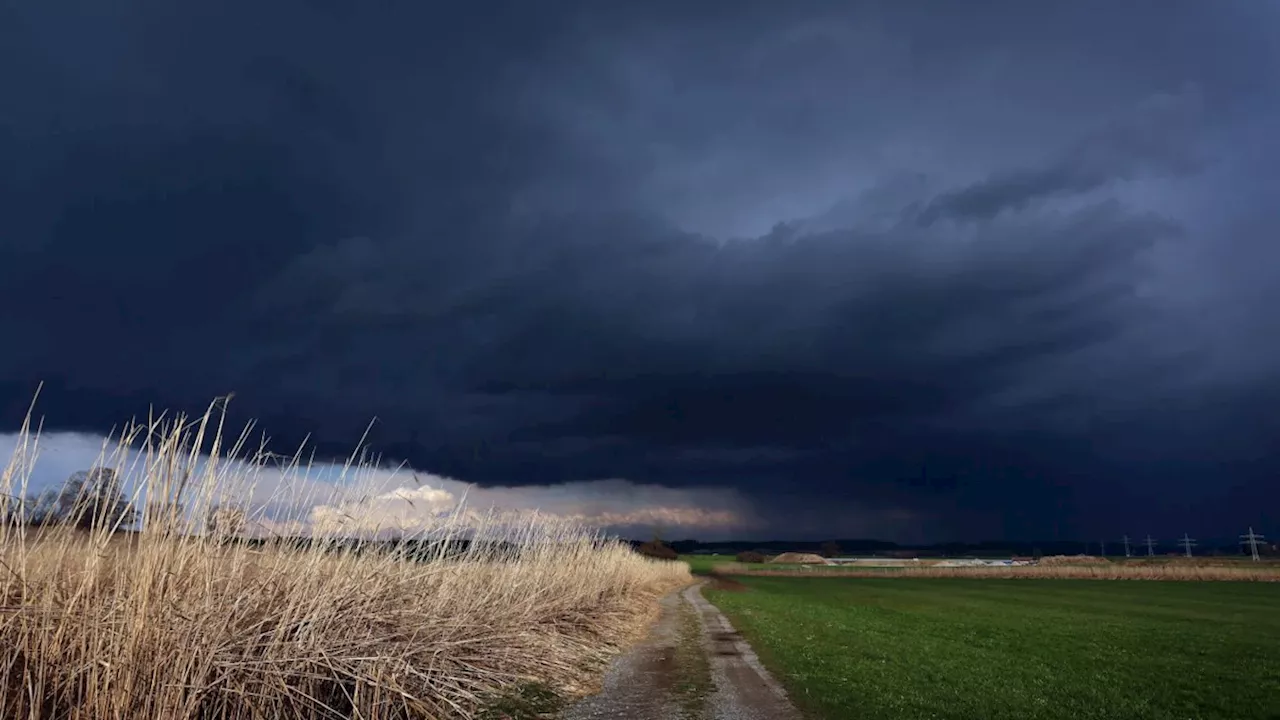 Unwetterartige Gewitter in Teilen Bayerns erwartet