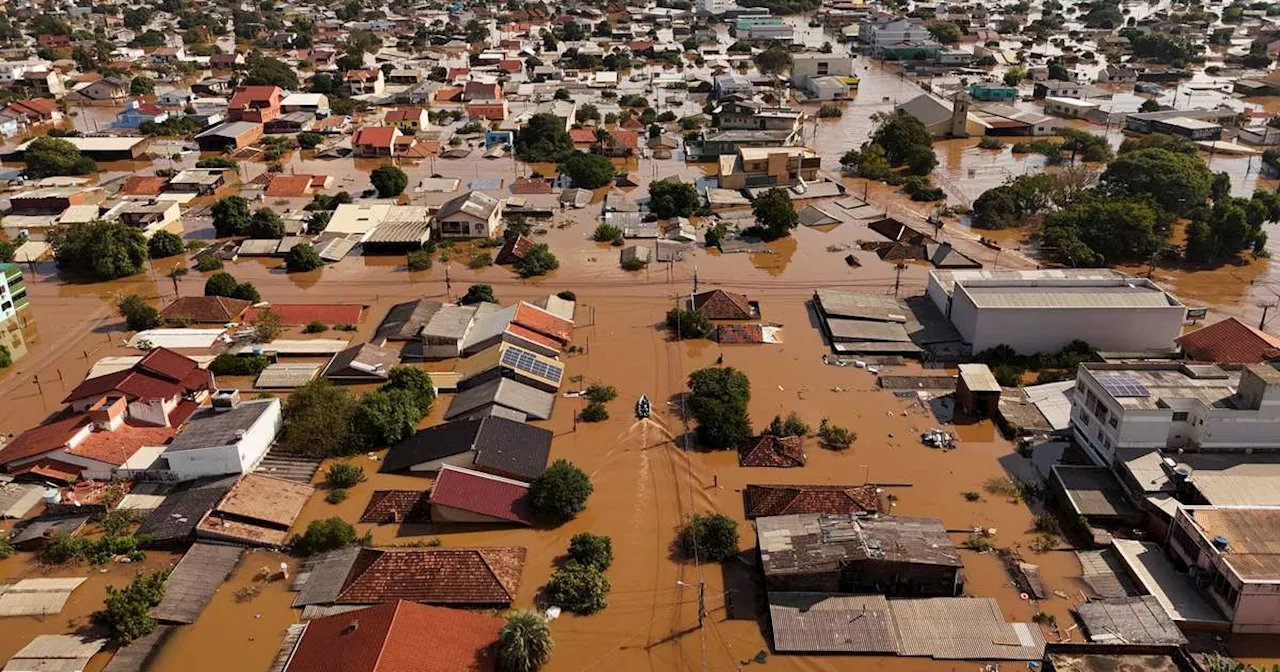 Militares do Exército são afastados por alarme falso de evacuação em Canoas