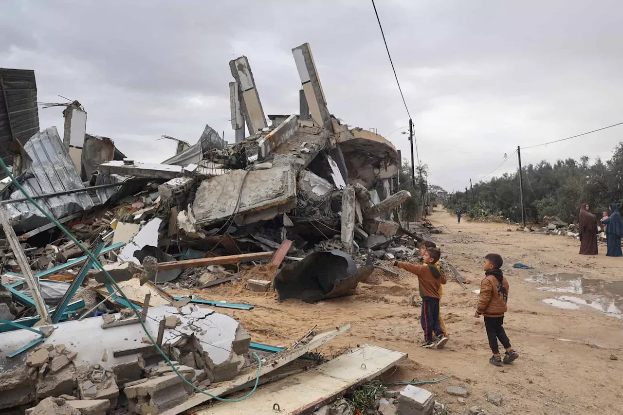 Gaza officials say 40 killed as Israeli strikes set tents ablaze