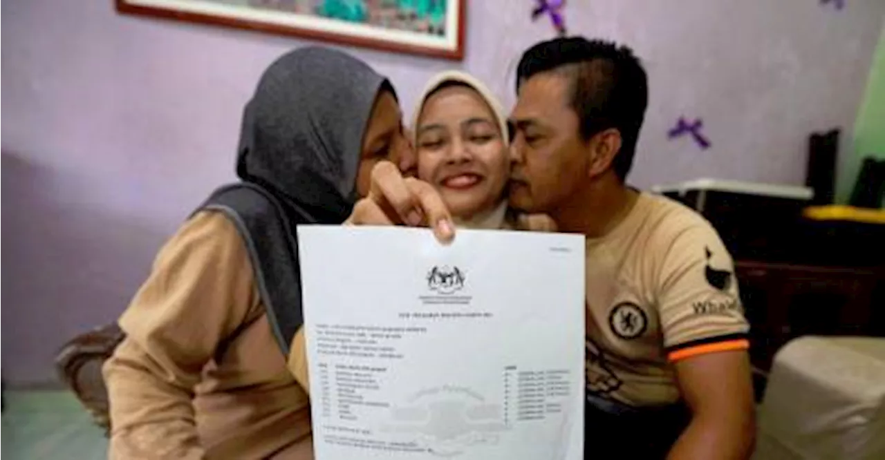 SPM 2023: No tuition, up at 4 am, all-rounder Orang Asli girl scores 9As