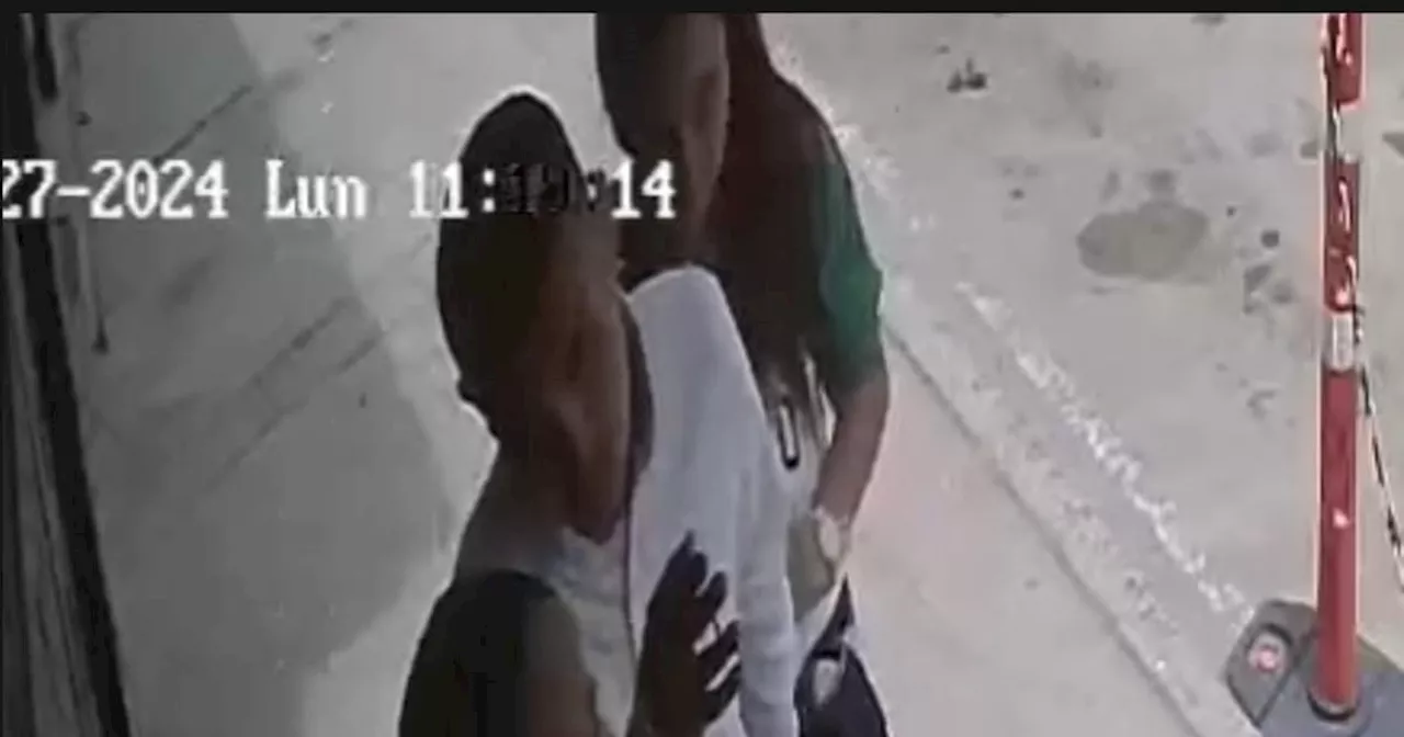 Video registró momento en que a mujer le suministran una sustancia para robarla en Santander