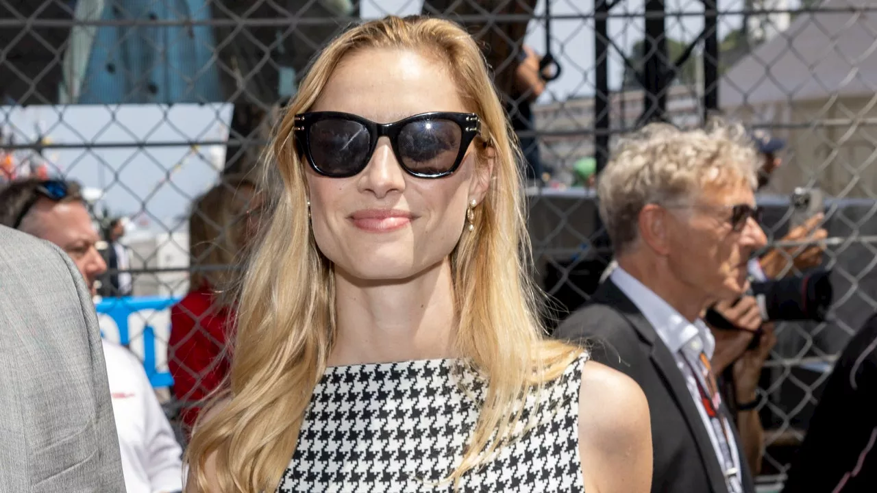 Beatrice Borromeo al Gran Premio Monaco 2024: il look flag per la vittoria della Ferrari di LeClerc