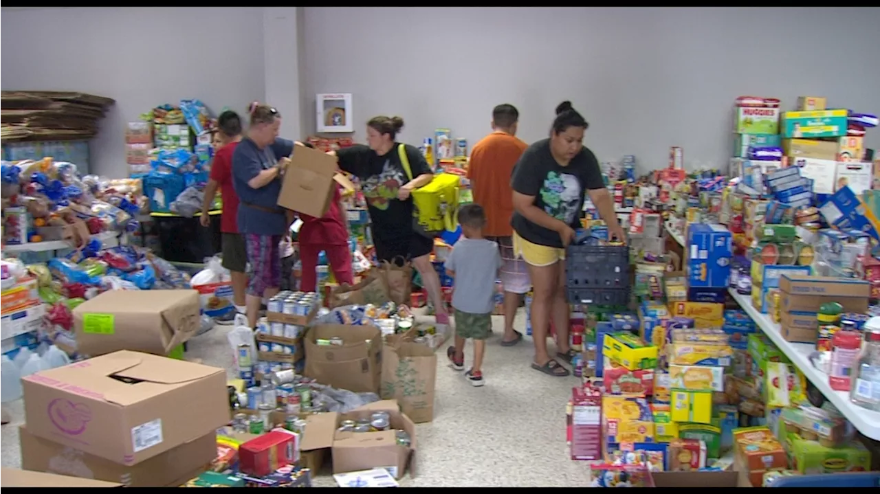 'This is hope': Community members and volunteers help residents impacted by tornado in Valley View