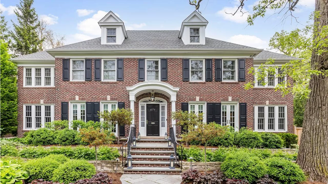 Famous 'Home Alone' house up for sale in Illinois