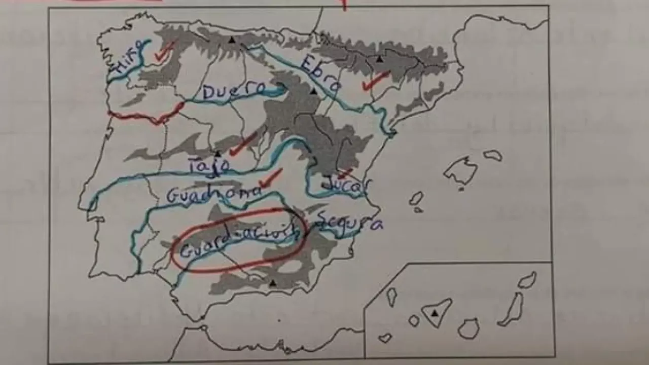 Piden a un alumno que escriba y sitúe los ríos de España y su respuesta no deja indiferente: 'Me resultó graciosísimo'